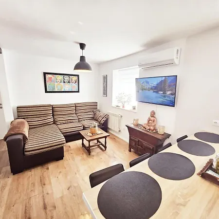 Apartmán 4 Pers Leon Villafane